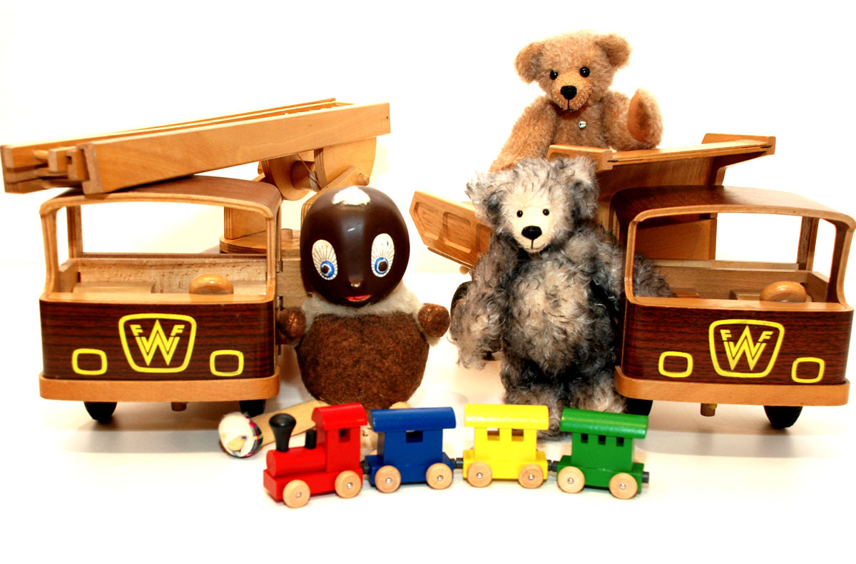 Pittiplatsch Teddybären Holzautos